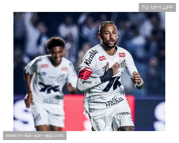 内马尔原地倒钩传球创造华丽配合,巴西场面极具观赏性